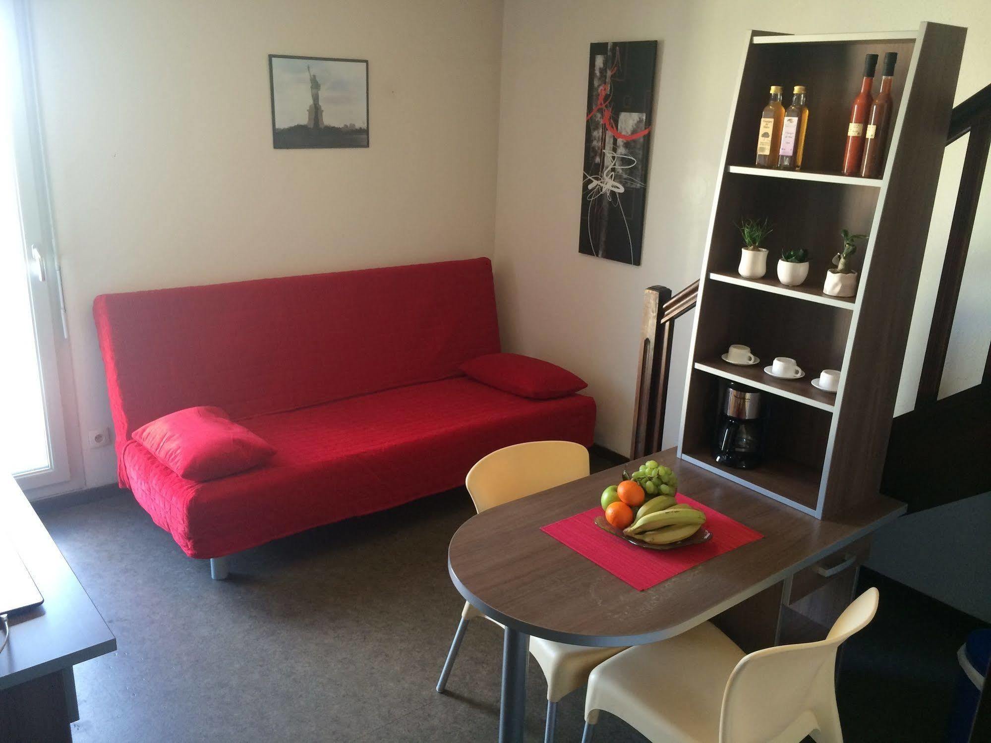Le Patio Des Traboules Aparthotel Lyon Exteriör bild